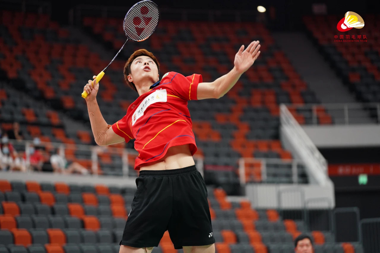 记者称劳塔罗没进FIFA年度最佳候选是笑话.